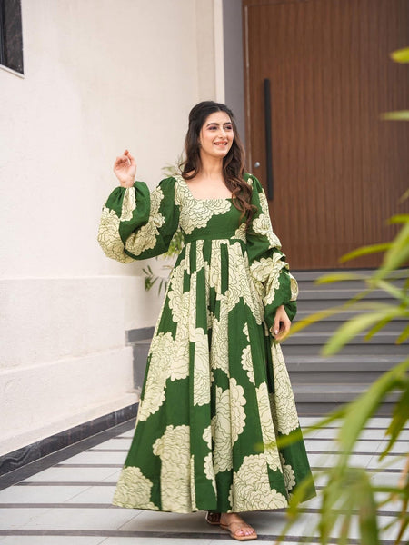 Vaanya 's Premium Designer Gown