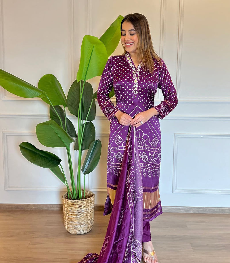 The 2025 Edit: A Kurti-Dupatta Set– by QueenVastra