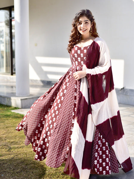 Gajgamini Brown Maxi Set