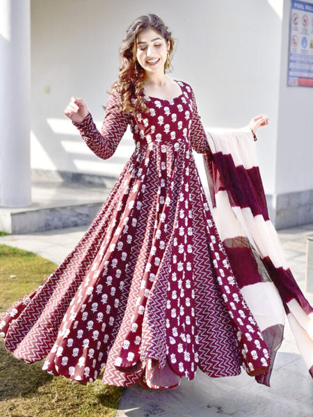 Gajgamini Brown Maxi Set