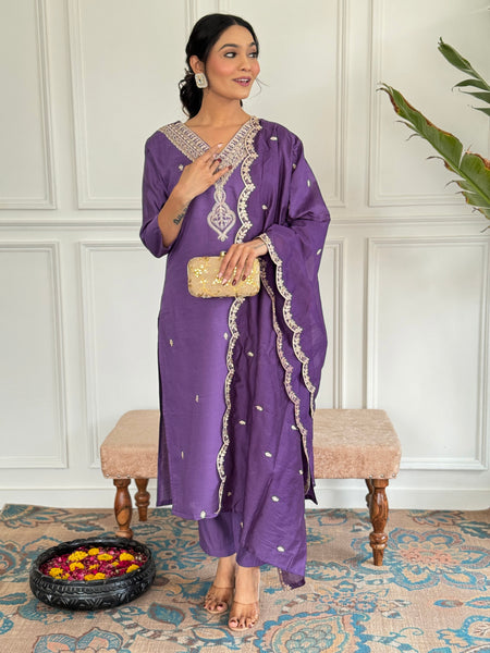 Women Ethnic Motifs Embroidered Regular Sequinned Kurta Set With Dupatta