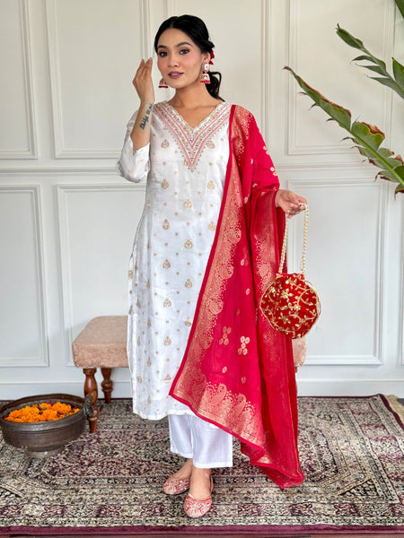 Women's Jacquard Viscose Embroidered Straight Kurta with Pant Dupatta SetsWomen's Jacquard Viscose Embroidered Straight Kurta with Pant Dupatta Sets