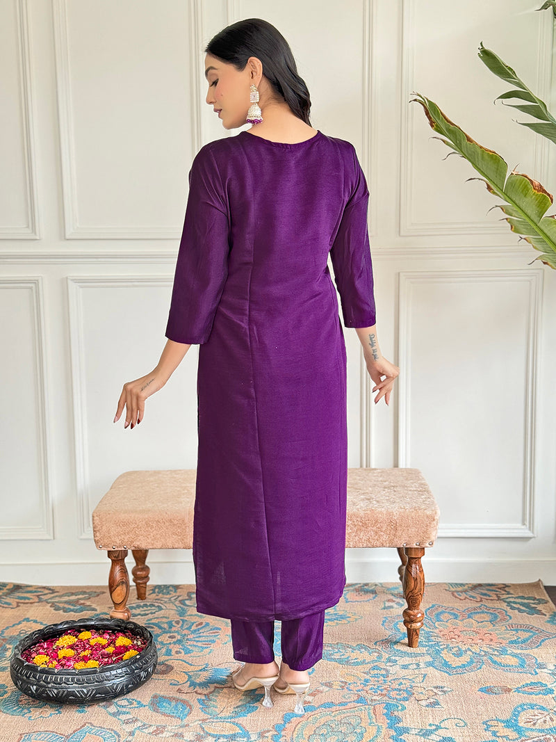 Floral Embroidered Sequinned Chanderi Silk Kurta with Trouser & Dupatta