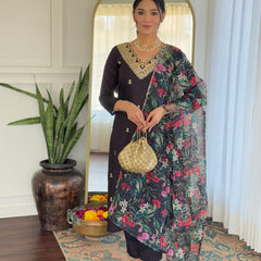 Women's Designer Party Wear Pure Soft Viscose Slub Kurti Pent Set with Dupatta
