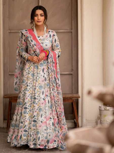 Heena's Printed Desiner Suit Set