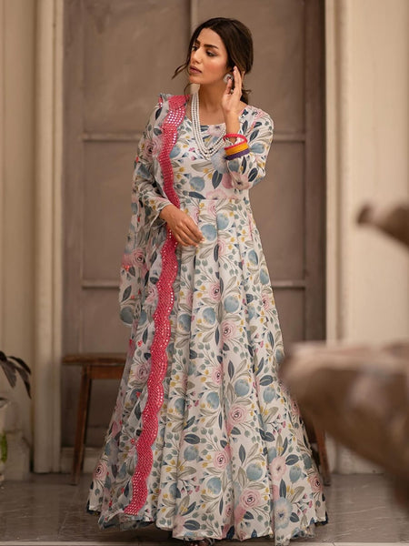 Heena's Printed Desiner Suit Set