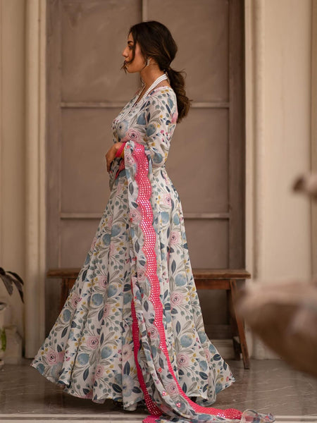 Heena's Printed Desiner Suit Set
