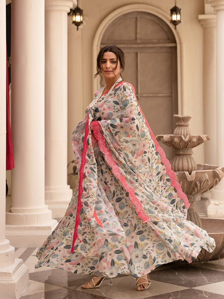 Heena's Printed Desiner Suit Set