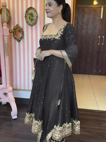 Prachi's' Black Havy Vichitra Royal Elegant Suit Set