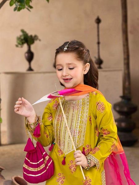 TRENDING  TOP WITH SHARARA AND DUPATTA SET OC- 217