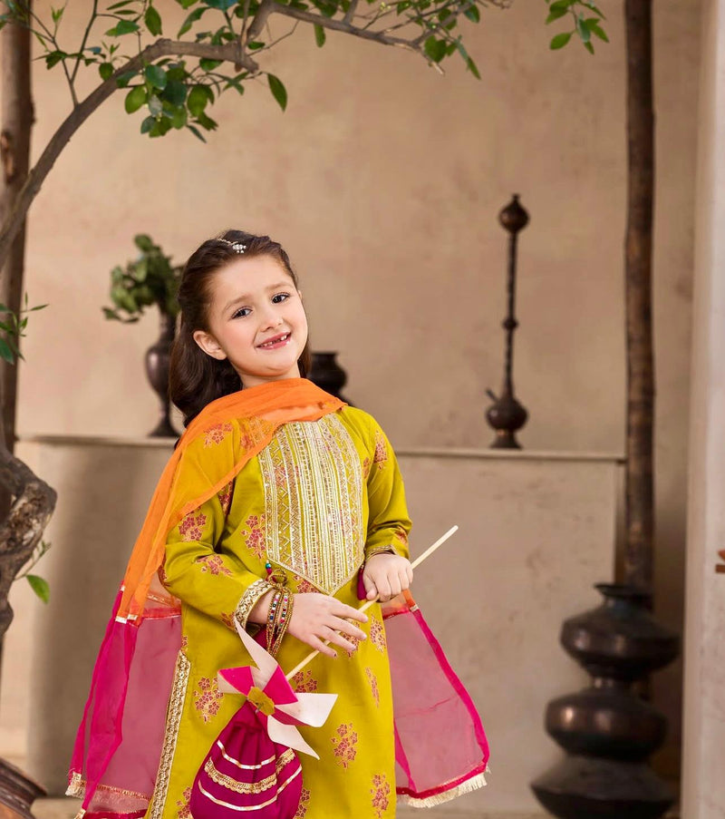 TRENDING  TOP WITH SHARARA AND DUPATTA SET OC- 217