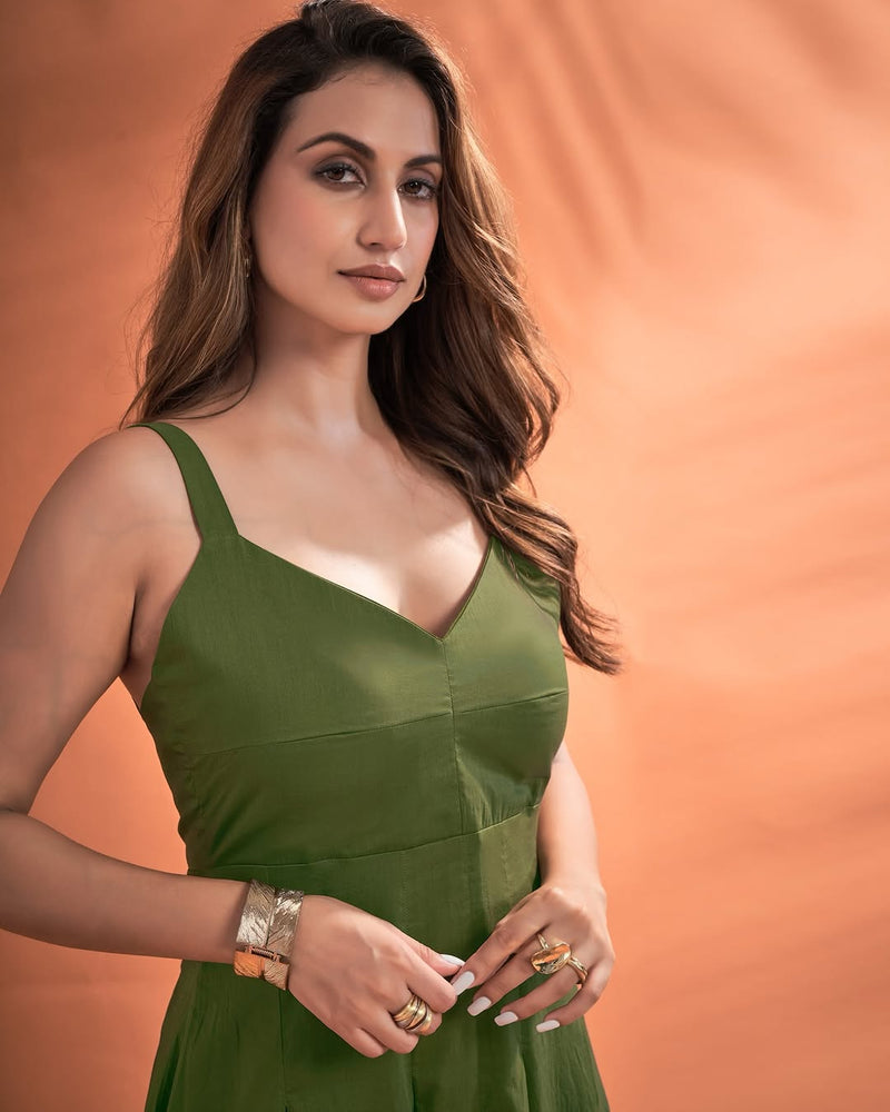 Women’s Solid Strappy Midi Dress – Elegant Fit & Flare Sleeveless Dress