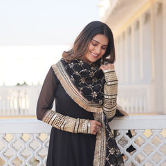 Keshavi'S Black Coloured Gown