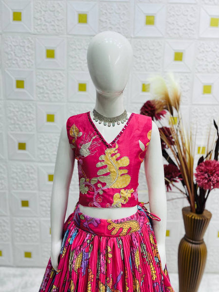 LAHENGA CHOLI SET FULLY STTICHED