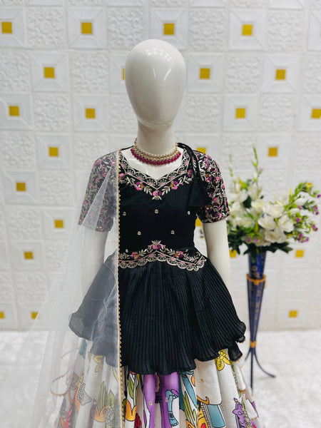 NEW DESIGNER  LAHENGA SET FULLY STTICHED OC-208 Off-White