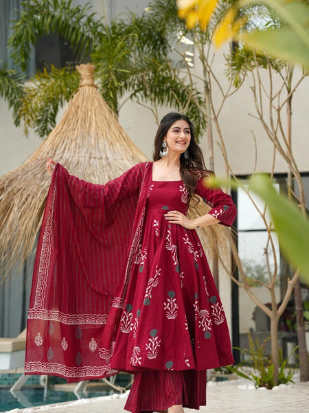 Pavitra's Pure Cotton Anarkali Suit Set