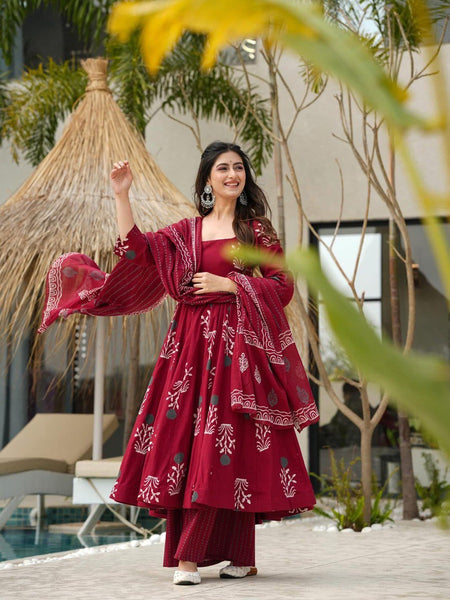 Pavitra's Pure Cotton Anarkali Suit Set