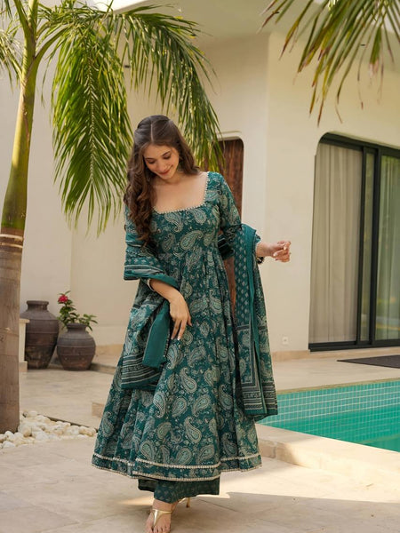 Charvi's Anarkali Suit Set